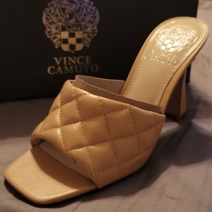 Vince Camuto